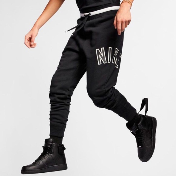 nike air black pants